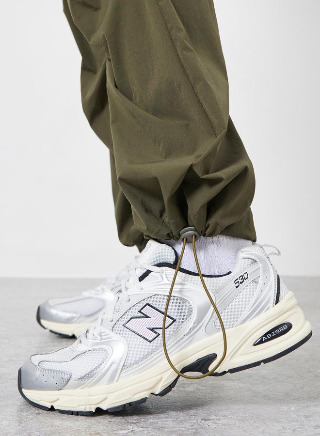 Styli Men Olive Green Relaxed Cargo Pants - Image 4